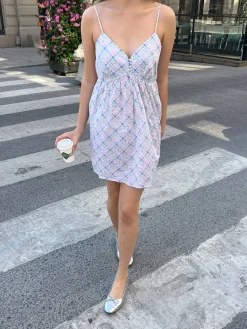 Dresses & Skirts><noscript><img width=