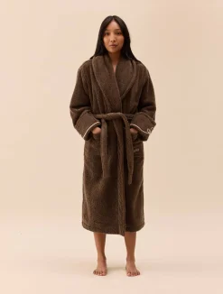 Robes><noscript><img width=