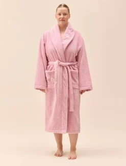 Robes><noscript><img width=