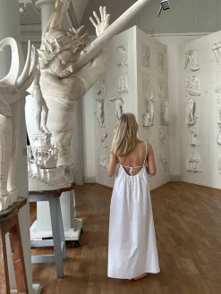Dresses & Skirts><noscript><img width=