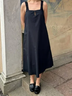 Dresses & Skirts><noscript><img width=