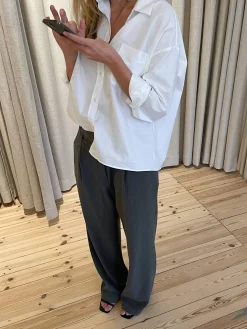 Shirts & Blouses><noscript><img width=