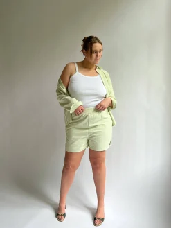 Shorts><noscript><img width=