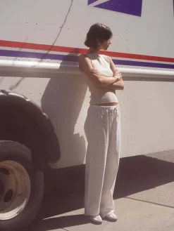 Pants><noscript><img width=