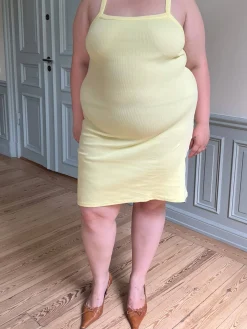Dresses & Skirts><noscript><img width=