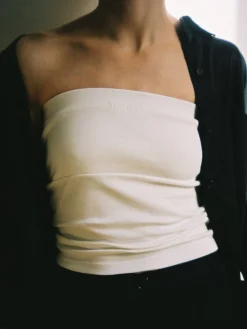T-Shirts & Tops><noscript><img width=
