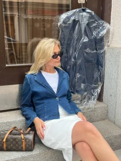 Blazers & Jackets><noscript><img width=