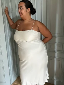 Dresses & Skirts><noscript><img width=
