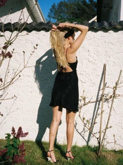 Dresses & Skirts><noscript><img width=