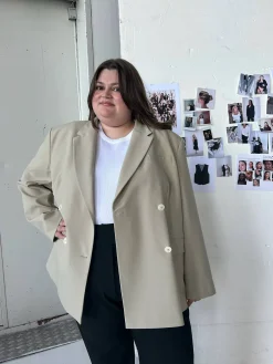 Blazers & Jackets|Sets><noscript><img width=