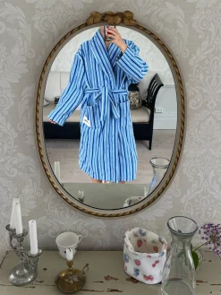 Robes>Djerf Avenue Essential Robe Blue Stripe