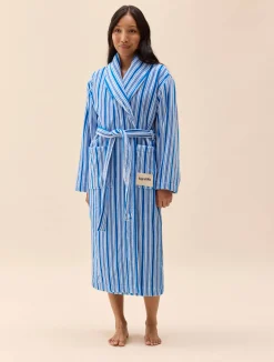 Robes><noscript><img width=