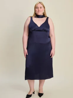 Dresses & Skirts><noscript><img width=
