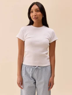 T-Shirts & Tops><noscript><img width=