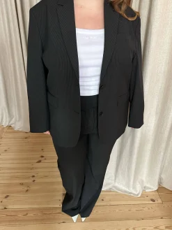 Blazers & Jackets><noscript><img width=