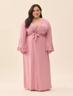 Robes><noscript><img width=