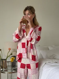 Pjs>Djerf Avenue Go Slow Shirt Slow Love