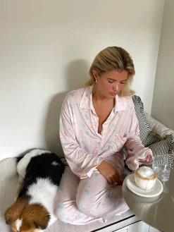 Pjs><noscript><img width=