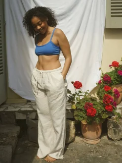 Pants><noscript><img width=
