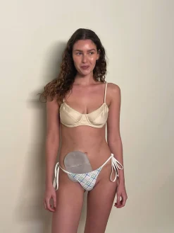 Swimwear><noscript><img width=