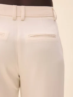 Pants><noscript><img width=