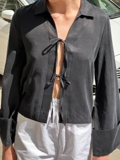 Shirts & Blouses><noscript><img width=