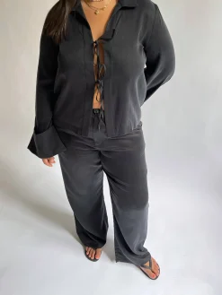 Shirts & Blouses><noscript><img width=