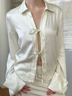 Shirts & Blouses>Djerf Avenue Occasion Top Cloud