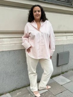 Shirts & Blouses><noscript><img width=