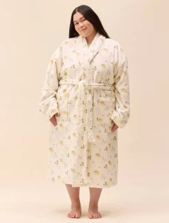 Robes><noscript><img width=