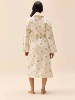 Robes><noscript><img width=