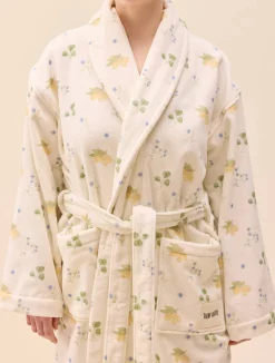 Robes><noscript><img width=