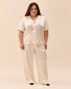 Shirts & Blouses><noscript><img width=