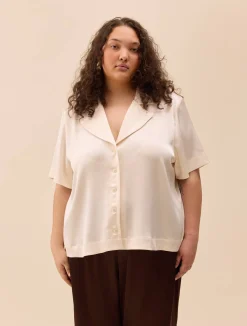 Shirts & Blouses><noscript><img width=