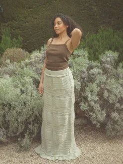 Dresses & Skirts><noscript><img width=