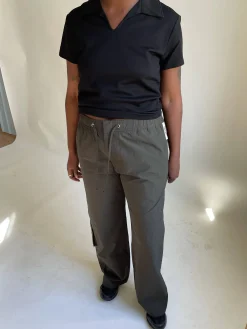 Pants><noscript><img width=