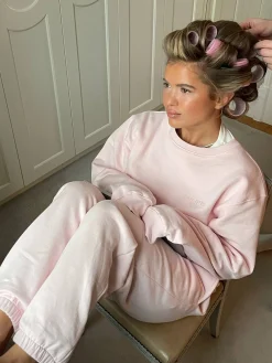T-Shirts & Tops|Sweaters>Djerf Avenue Staple Sweatshirt Baby Pink