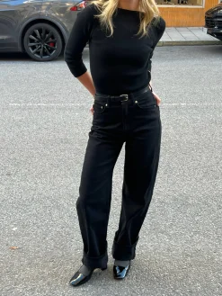 Jeans><noscript><img width=