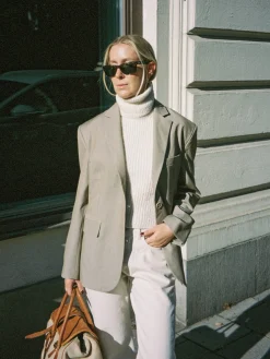 Knitwear><noscript><img width=